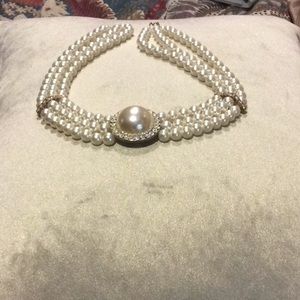 Pearl Beaded Necklace